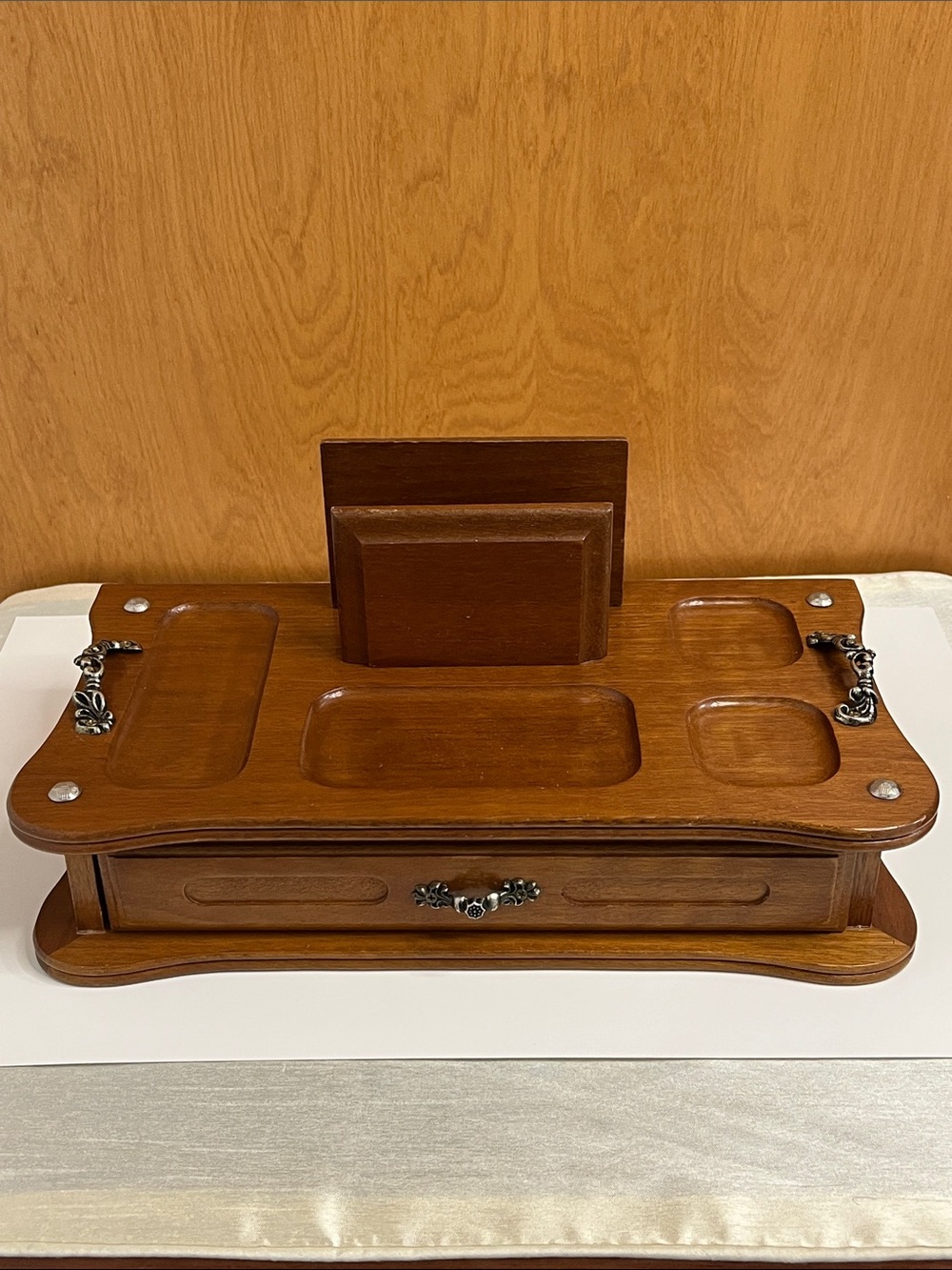 Vintage Mid-Century Modern Men's Dresser Valet / Unisex Organizer Caddy